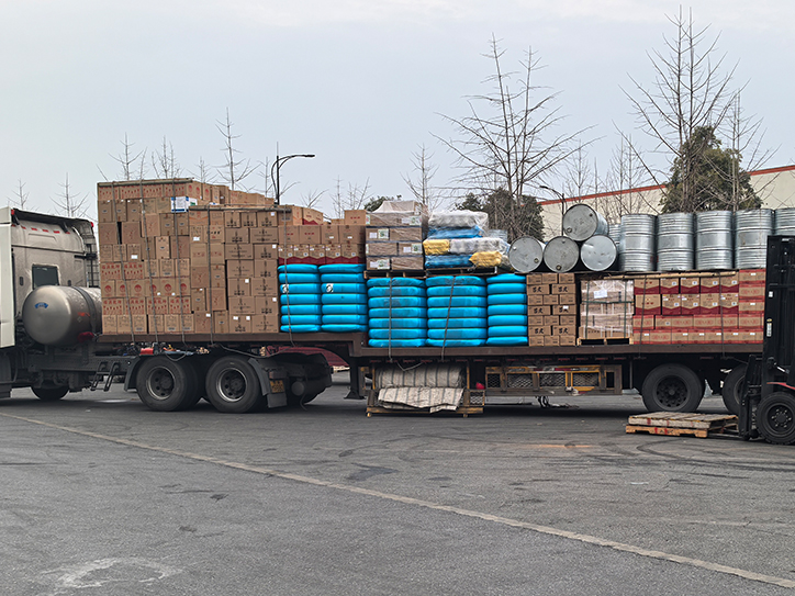 宜昌整车物流17米高栏包车